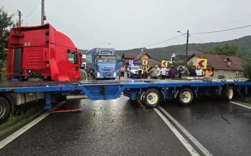 Cum a reușit un șofer din Cluj să blocheze Valea Oltului. O singură greșeală a dat traficul peste cap