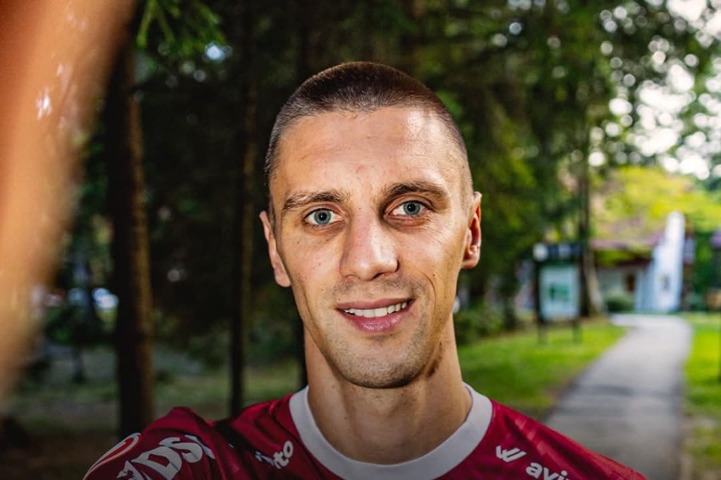 A doua mutare a zilei la CFR Cluj. "Feroviarii" au transferat un mijlocaș defensiv