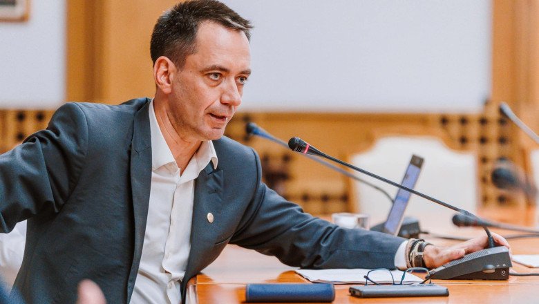 Clujeanul Csoma Botond, despre discuţiile privind Guvernul: "Această ceartă ca la grădiniţă nu face altceva decât să crească AUR"
