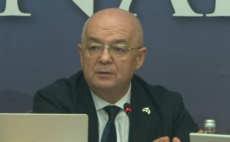 Emil Boc, critică dură după Bacalaureatul susținut pe caniculă: „Este inadmisibil. A fost o dovadă de incompetență”