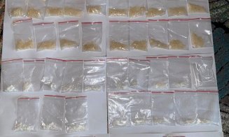 Trafic de droguri de mare risc în Cluj-Napoca / Ce au găsit polițiștii când i-au prins în flagrant delict
