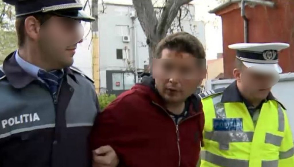 Un șofer intrat pe contrasens în Mărăști, a fugit de polițiști și și-a abandonat mașina. Ce au descoperit anchetatorii