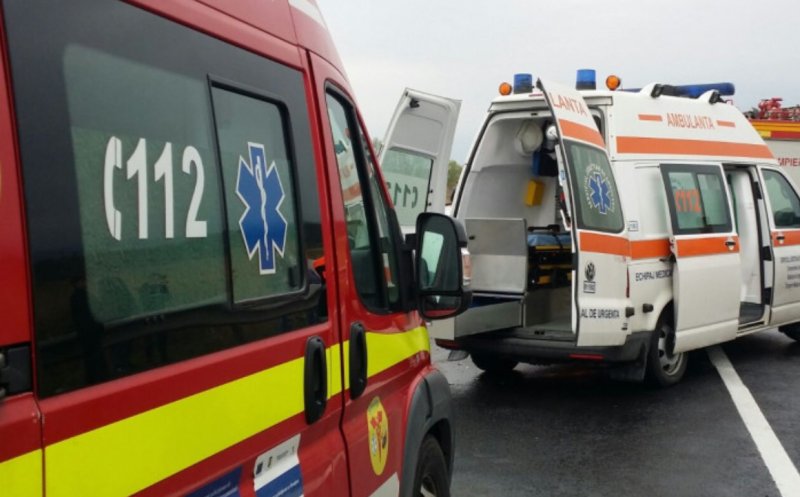 Trafic oprit pe DN1 în Cluj, după ce o mașină s-a răsturnat. Mai multe persoane au fost rănite