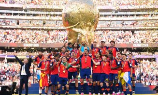 Urmează FIESTA în Spania după ce a câștigat Cupa Mondială 2026 în fața Argentinei / Bătaie în teren după fluierul final
