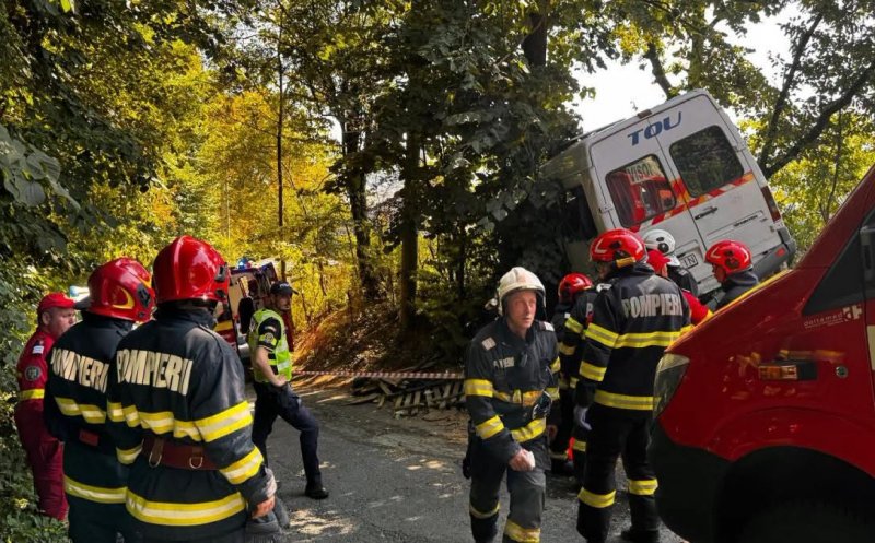 Microbuzul echipei Dinamo 2, implicat într-un grav accident rutier. Un membru al staff-ului a decedat