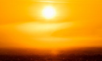 Cupolă de foc peste România! Meteorologii anunță COD ROȘU de caniculă în vestul țării. Temperaturile urcă la 40 de grade