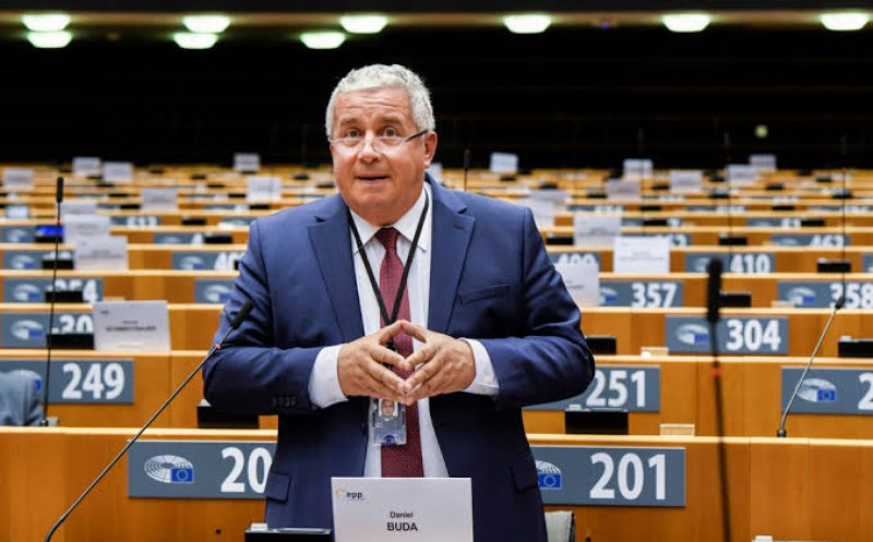 Daniel Buda, mesaj direct către Nicușor Dan după verdictul Moody’s: „Trebuie să mutați! Săptămâna viitoare să iasă fum alb de la Cotroceni”