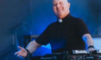 PREOT și DJ. Padre Guilherme a celebrat liturghia în noua catedrală greco-catolică din Cluj / Duminică noaptea urcă pe scena UNTOLD