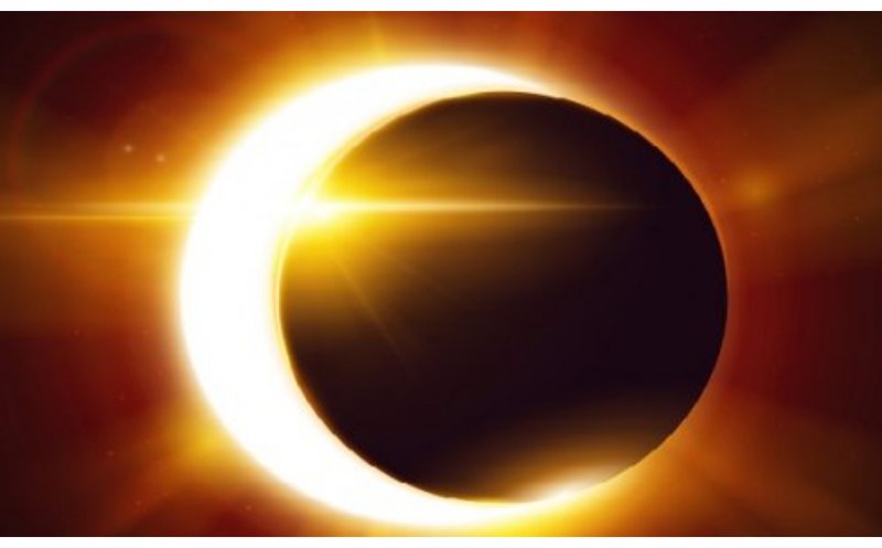 Eclipsă de Soare și ploaie de stele, în aceeași noapte! Cum pot fi văzute din Cluj cele două fenomene astronomice