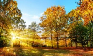 Meteorologii au actualizat prognoza! Cu ce vreme începe prima lună de toamnă/ Când încep ploile