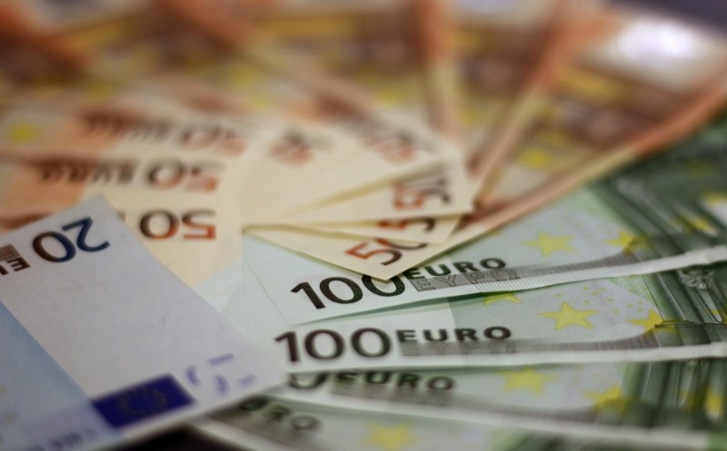Curs BNR: Euro, în creștere la final de săptămână. Ce se întâmplă cu dolarul și aurul