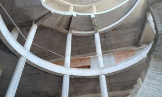 IMAGINI noi cu lucrările de pe șantierul noii școli din comuna Florești / Echipele de constructori au fost în concediu