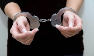 Salon clandestin și injecții cu acid hialuronic! O femeie a fost reținută după ce o adolescentă a ajuns la spital cu buza aproape necrozată