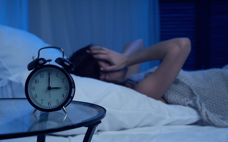 Te trezești des la 3 dimineața? S-ar putea ca organismul tău să urmeze un ritm străvechi