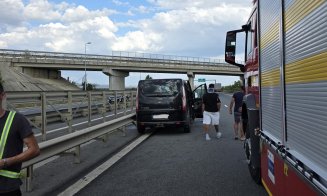 Cluj: Accident de microbuz pe A3. Mai multe persoane au fost rănite