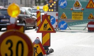Atenție, șoferi! Restricții de circulație pe un drum important din Cluj. Șoferii vor aștepta până la trei minute la semafor