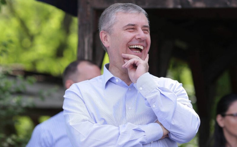 Controversatul Pahonțu, pensionar bugetar și angajat tot la stat cu 7000 de euro pensie și alte 2000 salar. Îl bagă în buzunar pe președintele țării la banii luați de la stat pe lună
