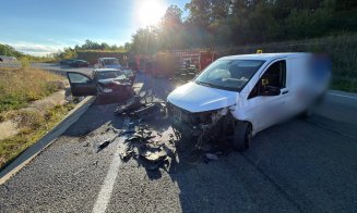 ACCIDENT pe Centura Vâlcele-Apahida. Victimă extrasă cu descarcerarea dintre fiarele mașinii