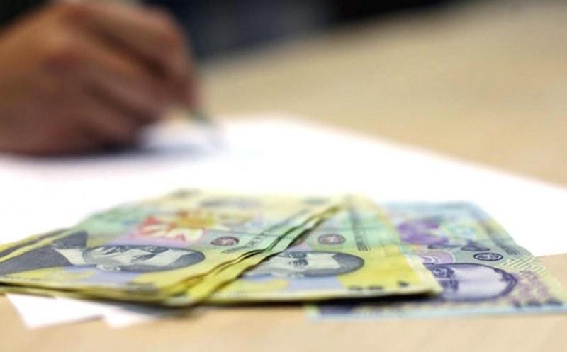 Tichetele educaționale de 500 de lei pentru 2026-2027. Când ar putea fi încărcate și cine poate primi banii