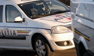 Sălăjan "parcat" la răcoare de polițiștii clujeni. L-au prins băut, fără permis, pe un moped cu seria de șasiu ștearsă