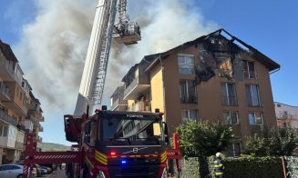 Incendiu puternic într-un bloc din Florești. Fumul poate fi văzut de la kilometri distanță