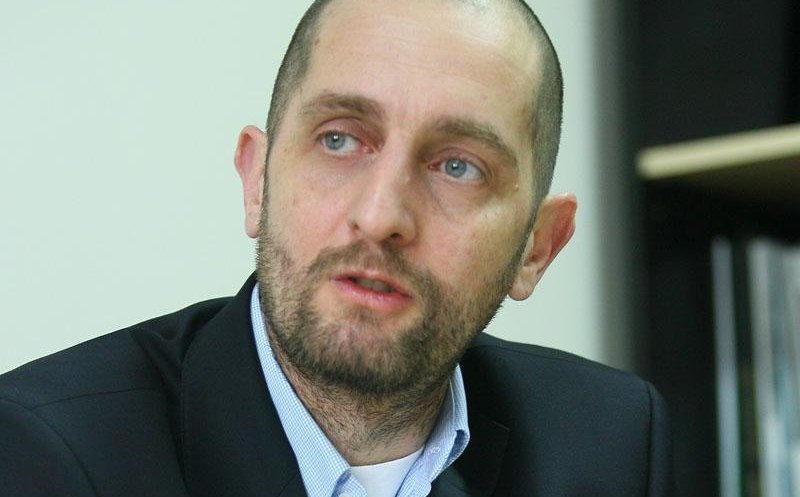 Dragoş Damian, CEO Terapia Cluj: ”Lupii tineri” din Guvern vorbesc despre Reindustrializare. Capul sus