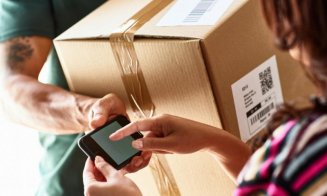 Românii care comandă din afara UE vor plăti o nouă taxă, separată de cea de 3 euro introdusă în iulie