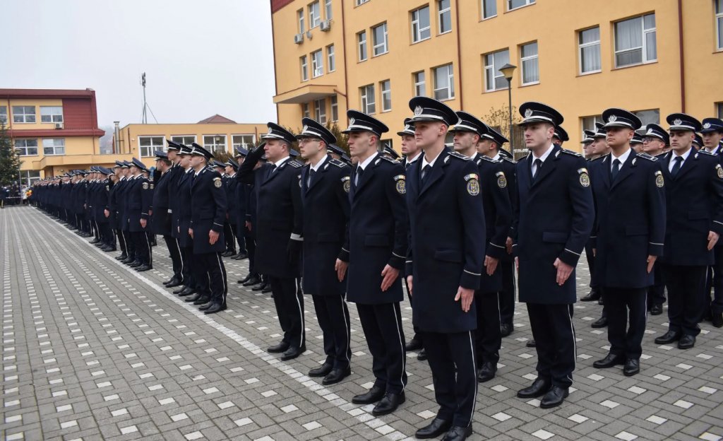 Uniforma de polițist poate fi mai aproape decât crezi. 350 de locuri disponibile la Școala de Agenți de Poliție „Septimiu Mureșan" din Cluj