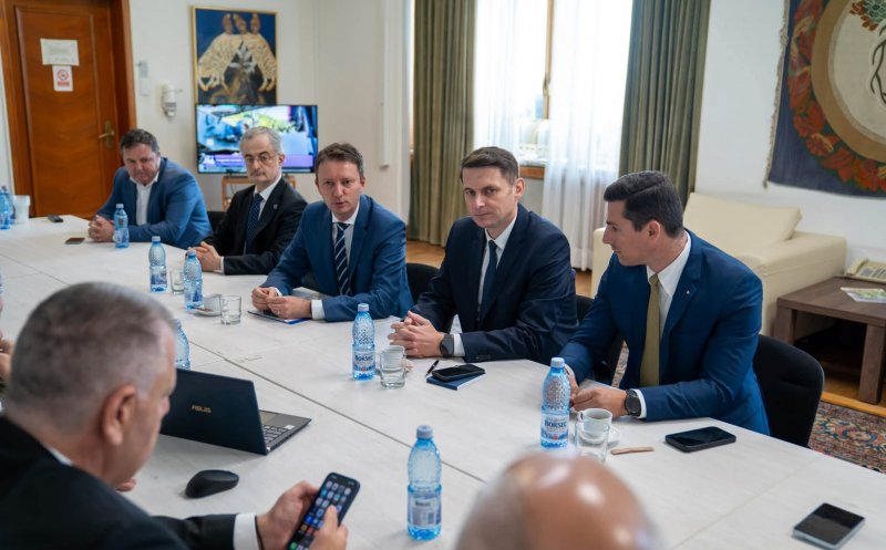 Mircea Abrudean, alături de Siegfried Mureșan la întâlnirea cu parlamentarii UDMR: „Mai sunt câteva etape până la votul de învestitură”