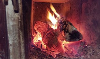 Vremea rece a adus și primele probleme. Incendiu la o locuință din Cluj, după ce proprietarii au făcut focul în sobă