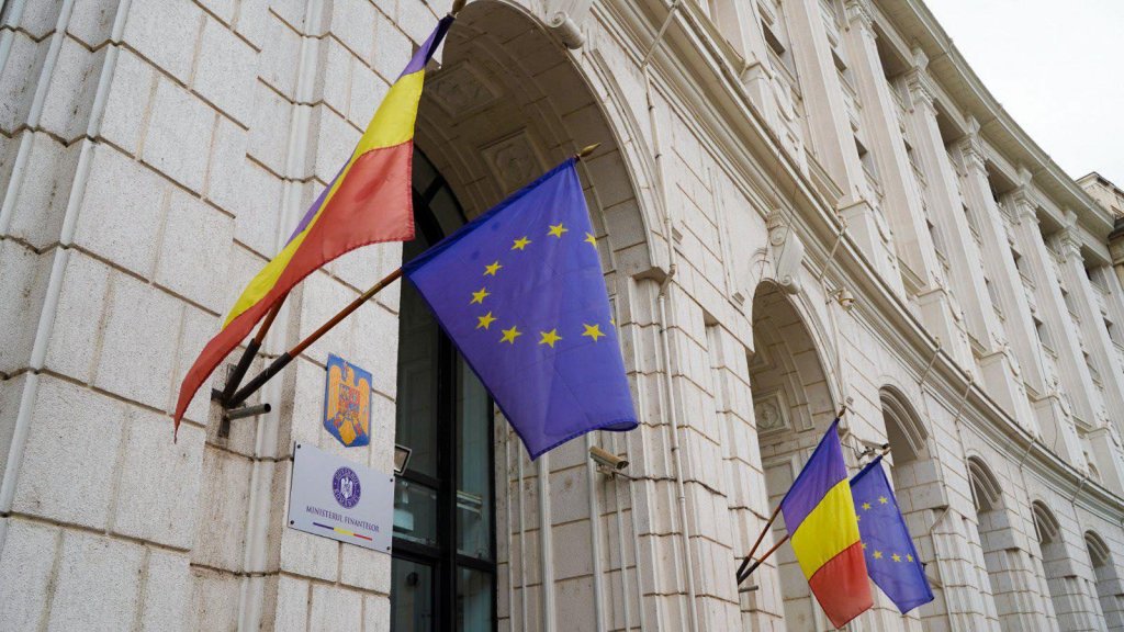 Deficitul bugetar s-a redus în primele 8 luni, anunță Ministerul Finanțelor