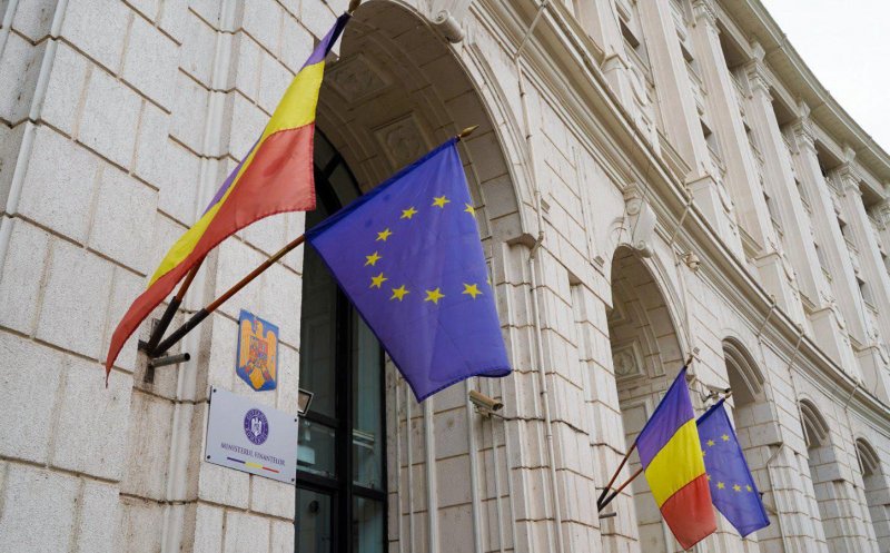 Deficitul bugetar s-a redus în primele 8 luni, anunță Ministerul Finanțelor