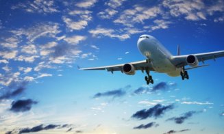Un avion cu sute de pasageri, care a decolat de la Cluj, nevoit să aterizeze de urgență după ce ar fi lovit o pasăre