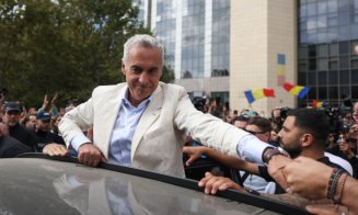 O nouă amânare în dosarul lui Călin Georgescu și Horațiu Potra. Susținătorii fostului candidat au scandat în fața Curții de Apel