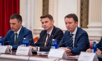 Întâlnire a echipei propuse de Siegfried Mureșan la Guvern. Abrudean: „Parlamentarii pot decide ieșirea României din criza politică sau o pot prelungi