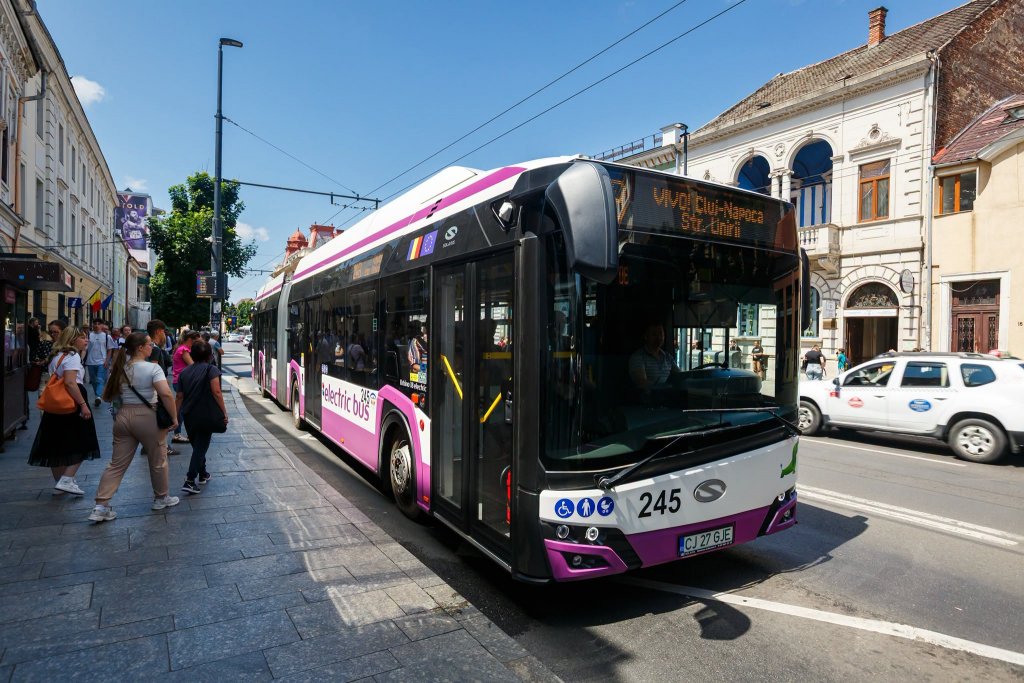 Facilități pentru studenții UBB Cluj: abonamentele de transport 100% gratuite