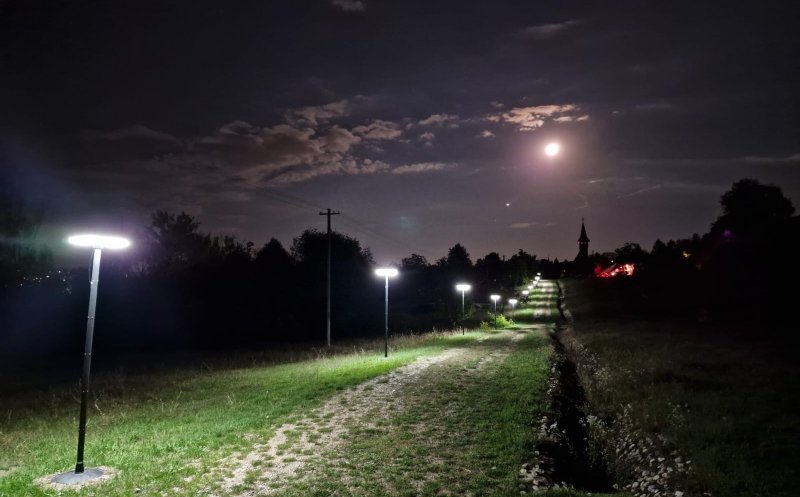 Clujul are primul muzeu în aer liber din România iluminat integral cu ajutorul unui sistem fotovoltaic