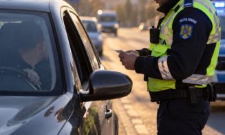 În urma unui scandal în trafic, polițiștii clujeni au ”pescuit” un șofer care nu deținea permis de conducere valabil pentru nicio categorie de vehicule