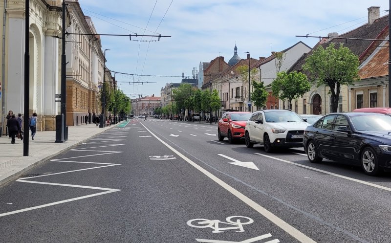 Se schimbă regulile în trafic! Motocicletele și mopedele vor putea circula pe benzile dedicate transportului în comun