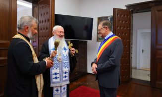 Moment emoționant: Primăria Turda, sfințită de Mitropolitul Andrei după lucrările de reabilitare