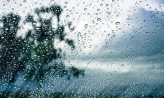 De la tricou, la haine groase! Vremea se schimbă radical. Meteorologii anunță frig, ploi și chiar ninsori