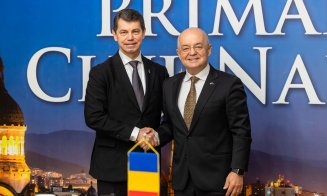 Autobuze și generatoare pentru Ucraina, discutate la Primăria Cluj-Napoca. Emil Boc: „Acest război este un maraton, nu un sprint”