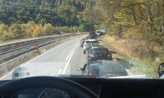 Dop în trafic spre Târgul de la Negreni. Cozi de kilometri pe drumul spre Oradea: „Nu mai veniți la Fechetău, că sunt destui...”