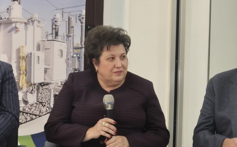 Învățământul dual, o miză pentru economia Clujului. Marinela Marc: „Companiile pot contribui la pregătirea viitorilor angajați”
