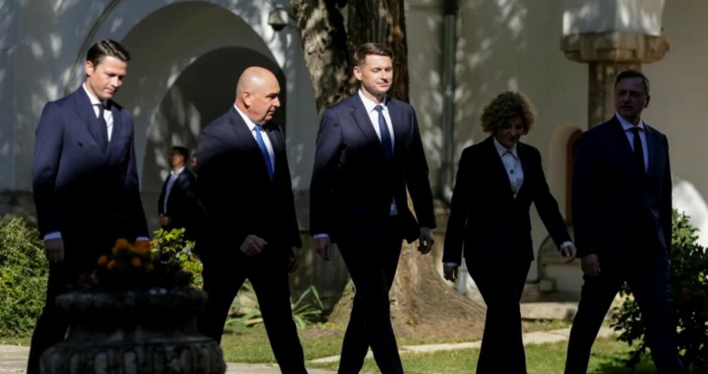 Liberalii, în fața unei decizii-cheie: susțin sau resping Guvernul Luca Niculescu