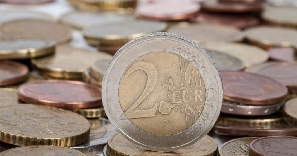 Dacă ai monede de 2 euro, verifică-le! Unele se vând cu peste 1.000 de euro, iar pe una colecționarii dau peste 3.000