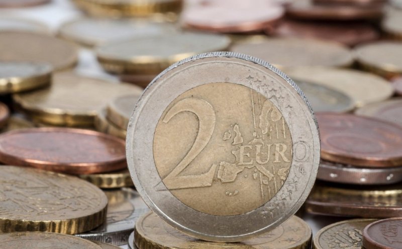 Dacă ai monede de 2 euro, verifică-le! Unele se vând cu peste 1.000 de euro, iar pe una colecționarii dau peste 3.000