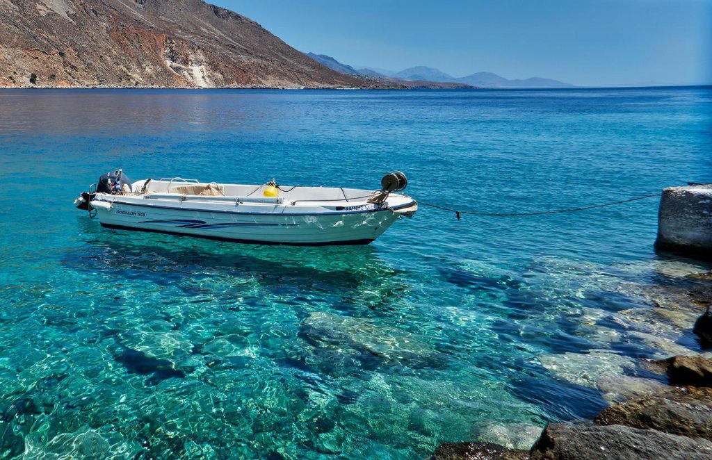 O insulă de vis din Grecia, scoasă la vânzare! Cât costă 22 de hectare de paradis în Marea Egee