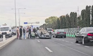 Accident grav în Florești: o mașină s-a răsturnat, iar o femeie a rămas încarcerată