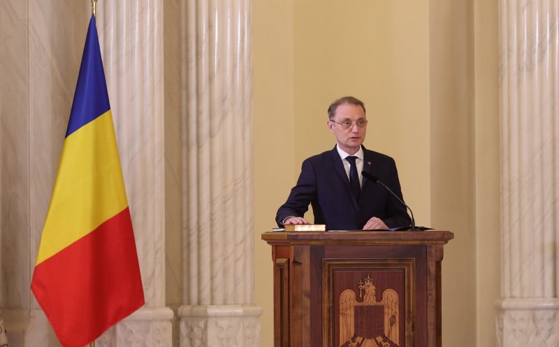 Premierul Luca Niculescu, prima vizită oficială în afara României. Cu cine are programate întâlniri